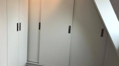 Opmaat opbergkast schuin dak